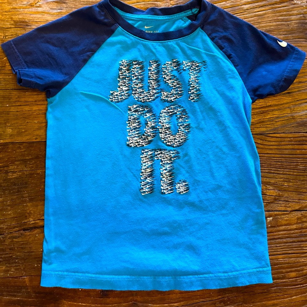 Nike Boys Shirt Size 6 Med